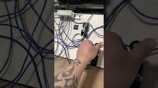 Demonstration of an Hand Off Auto HOA switch electromechanical electricaltesting 3phasemotor [upl. by Aneladdam]