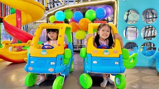 Main Perosotan Piano Perosotan Lampu Mobil Mobilan Mainan Kuda di Playground Anak [upl. by Balough]