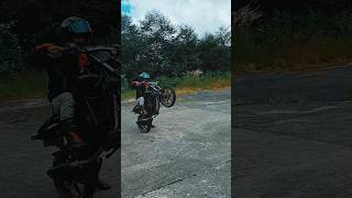 HOW TO POP WHEELIE ON PULSAR 220 shorts reels wheelie stunt shortsfeed trendingshorts [upl. by Sofko442]