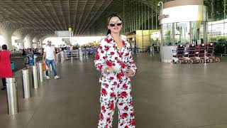 URVASHI RAUTELA FLYING FROM MUMBAI SPOTTED AT AIRPORT  urvashirautela vrialvedio trending [upl. by Michaeline875]