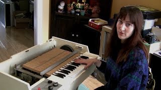 Inside a Mellotron M400 How the Mellotron Works [upl. by Pearle]