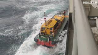 Omg 😱 Lady pilot disembarked the ship on rough weather [upl. by Anihcak]