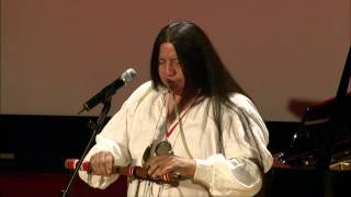 Cherokee Days 2014 Flute Playing by Tommy Wildcat [upl. by Niuqauj]