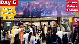 Bhool Bhulaiyaa 3 Movie Huge Public Line Day 5 Evening Show At Gaiety Galaxy Theatre In Mumbai [upl. by Suidualc868]