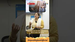 Deceptive meaning  Hindi English Translation  Spoken English  english vocabulary shorts ias [upl. by Eilak]