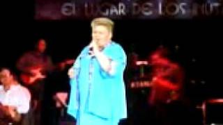 PAQUITA CANTANDO fallaste corazon TEATRO BLANQUITA [upl. by Rakel]