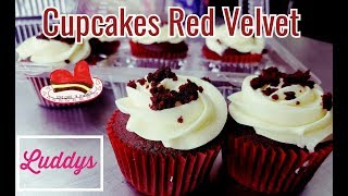 Postres para vender en San Valentin ❤ Cupcakes Red Velvet con betún de Queso [upl. by Notaek852]