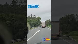 Donde caben dos caben tres  Dashcams España [upl. by Sheffie860]