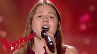 Oeschs Die Dritten  JodelTime  Léna  The Voice Kids France 2018  Blind Audition [upl. by Annek]