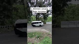 L300 Jadul Melintas di TANAKAN EKTRIM PANGINUMAN cctvliobrebes automobile jalanlio [upl. by Laughlin363]