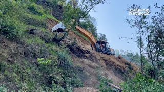 Mighty Excavator Cutting a Motor Road on a Dangerous Steep Hill [upl. by Aljan]