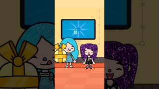 Jisoo Flower 🌼 Friday Gift 🎁 Blue Hair amp Purple Hair 💙💜  shorts tocalifeworld tocaboca [upl. by Airel670]