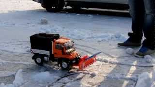 Winterdienst mit dem UNIMOG U300 von Carson [upl. by Hawkie]