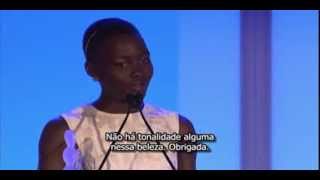 Vencedora do Oscar Lupita Nyongo fala sobre aceitação da Beleza Negra [upl. by Narmak]