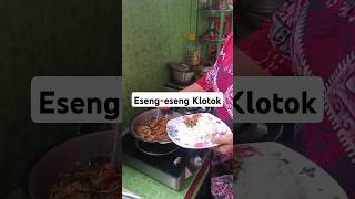 EsengEseng klotok cooking resepmpokhindun klotok resepmasakan [upl. by Swanhildas]