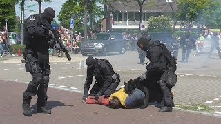 Arrestatieteam arresteert man met vuurwapen  Demonstratie DSI Veiligheidsdag Barendrecht 2017 [upl. by Ennaer]