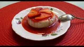 Panna Cotta Con Fresas Dulce Italiano Ricas y Facil  Gelatina con leche [upl. by Inacana]