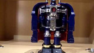 Power Rangers Auric Megazord Review German [upl. by Rinum]