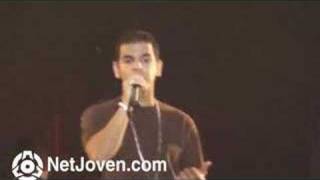 Tito El Bambino  Mía En Concierto Netjovencom [upl. by Einhapets]