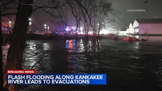 LIVE Kankakee River flooding forces evacuations in Wilmington [upl. by Moskow354]