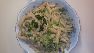 CREAMY DELICIOUS CHICKEN ALFREDO PASTA WITH BROCCOLI [upl. by Aztinaj]