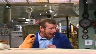 Sweeps Mum and Dad arrive in HD  Sooty amp Co  Sweeps Family  HD  1993  ITV [upl. by Ekul]