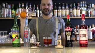 Cocktail in motion  le Smoked Mexican Negroni [upl. by Teria305]