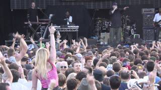 House of Pain  Jump Around  Kendal Calling 2011 [upl. by Yrok]