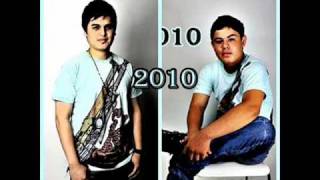 Alfredito Olivas y Regulo Caro 19  100 Vidas Antrax en vivo 2010 [upl. by Irrehc176]