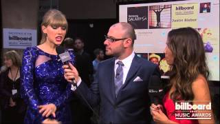 Taylor Swift Backstage at the Billboard Music Awards 2013 [upl. by Specht836]