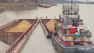 Building Tow Towboat Loosing Power Flanking And Tunica [upl. by Enialed881]