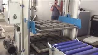 SUMAB R400 Block machine Making of paving stones [upl. by Tiebold906]