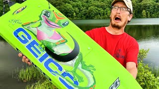 TWIN BRUSHLESS MOTOR RC BOAT  Pro Boat Miss GEICO Zelos 36quot Catamaran [upl. by Eiveneg]