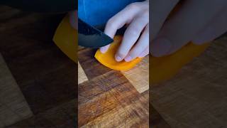 Huusk Knife vs Bell Pepper 🫑 howto sharpen the infamous meme knife 💯 on whetstone satisfying [upl. by Colver]