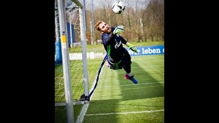 Schalke 04 Goalkeeper Ralf Fährmann individual on practice [upl. by Necyrb]