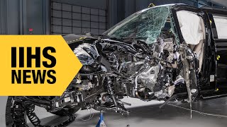 Large SUVs struggle in IIHS tests  IIHS News [upl. by Banwell]