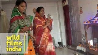 Puja and Ashirwad ceremony at Indian Bengali wedding  women Ullulate [upl. by Kcinomod]