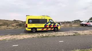 Bestuurder vliegt met auto uit de bocht op de Langevelderslag en raakt gewond [upl. by Ahsitak]