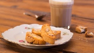 Cantuccini italienische Mandelkekse zum Kaffee chefkoch [upl. by Margi848]