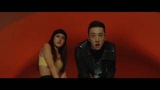 MV 플로우식 FLOWSIK quotBBUNGquot FREESTYLE DANCE VERSION [upl. by Enirehs]