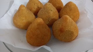 Coxinha de Mandioca  Sem Farinha  Super Fácil  Recheio de Carne Moída [upl. by Coffeng869]