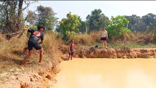 Fishing with family in my homeland l Mao Cooking [upl. by Banquer]