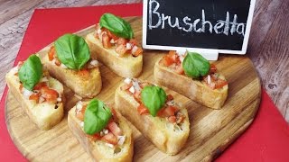 Rezept  Bruschetta  italienische Vorspeise  Antipasti  einfach  lecker [upl. by Kemme]