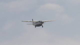 WINDY Crosswind Landing Cessna Caravan  Air Choice One  Chicago OHare Plane Spotting [upl. by Josi]