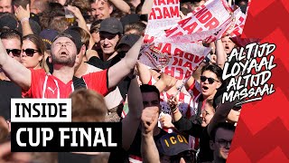 WAT EEN SFEER PSVsupporters gaan HELEMAAL LOS op het PSV FANplein 🤩  INSIDE Cup Final [upl. by Anilyx]