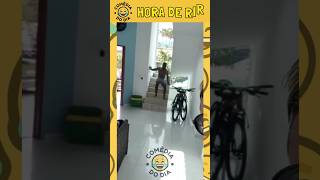 😂 Gravar seu amigo caindo não tem preço HUE HUE HUE 😂  Tente não rir  Hora de rir 251 viral [upl. by Varion]