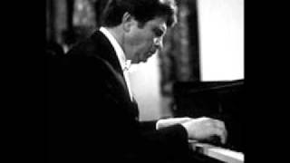 Emil Gilels plays Liszt Hungarian Rhapsody No 2 [upl. by Navap70]