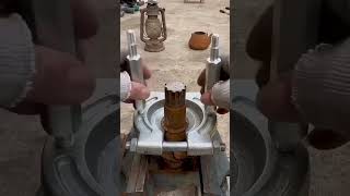 Bearing removing from Shaft Industrial Method 1 [upl. by Qiratla259]