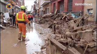 Alluvione Valencia continua la ricerca dei dispersi [upl. by Sito40]