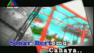 Awie Sinar Bertemu Cahaya [upl. by Balsam]